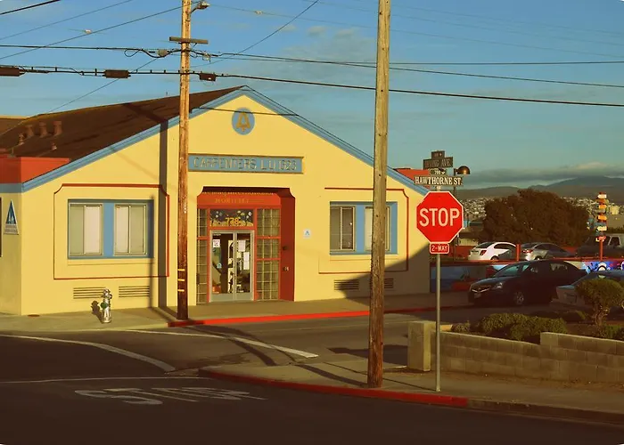 Monterey Hostel